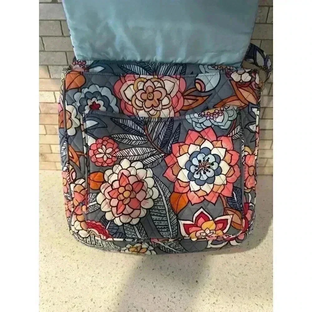 Vera Bradley Womans Crossbody Bag Tropical Evening Quilted‎ Cotton b12